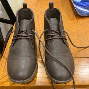Gap big boys’ size 5 tobacco brown dress shoe